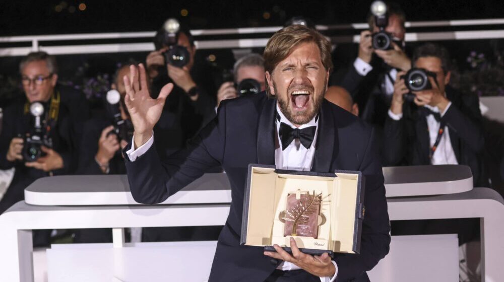 Zlatna palma u Kanu filmu Trougao tuge švedskog reditelja Rubena Ostlunda 1