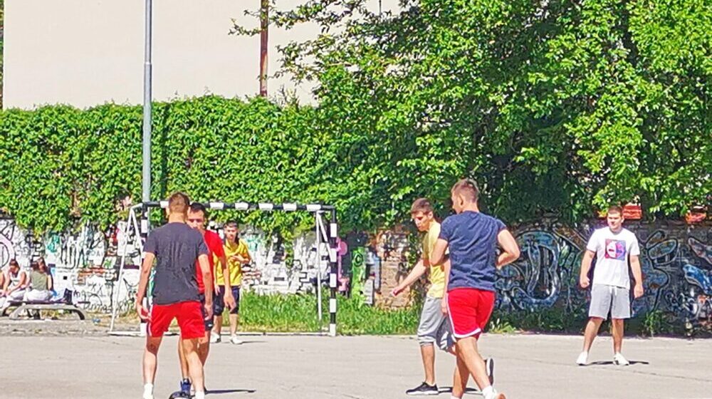 Učenici niške gimnazije „Stevan Sremac“ prikupljaju novac za lečenje Marine Đorđević 1