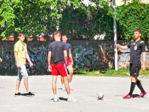 Učenici niške gimnazije „Stevan Sremac“ prikupljaju novac za lečenje Marine Đorđević 2