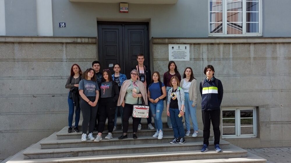 Zaječar: Gimnazijalci ostvarili zapažene rezultate na takmičenjima iz književnosti i istorije 1