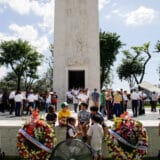 Na Filipinima se očekuje pobeda sina bivšeg predsednika, kandidatkinja za potpredsednicu ćerka aktuelnog 3