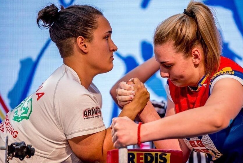 Obaranje ruku prvi put u Zrenjaninu 1