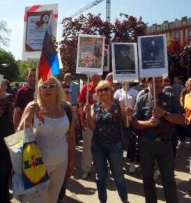 "Besmrtni puk" u Beogradu: Putinova figura i latinično "Z" na čelu kolone, Popović i Bajatović šetaju (FOTO) 2