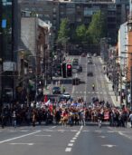 "Besmrtni puk" u Beogradu: Putinova figura i latinično "Z" na čelu kolone, Popović i Bajatović šetaju (FOTO) 6