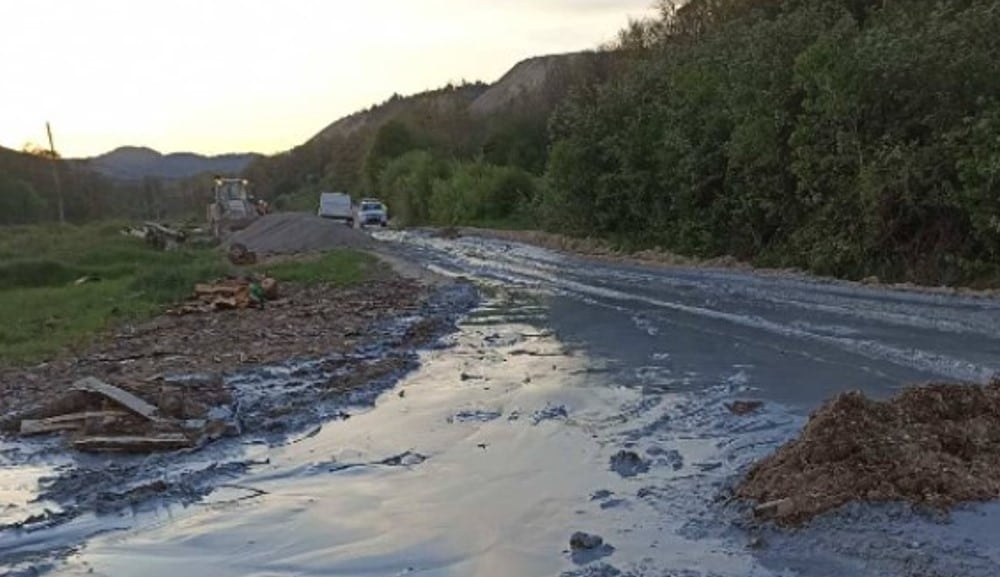 Ekološki incident u okolini Bora: Došlo do pucanja hidromreže i izlivanja rudne pulpe, meštani uznemireni 2 Ekološki incident u okolini Bora: Došlo do pucanja hidromreže i izlivanja rudne pulpe, meštani uznemireni 2