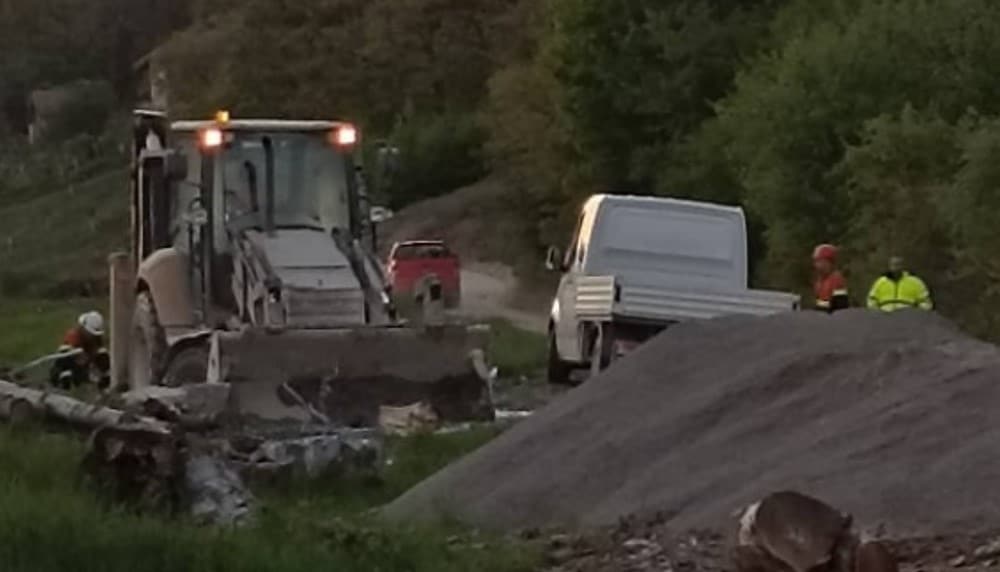 Ekološki incident u okolini Bora: Došlo do pucanja hidromreže i izlivanja rudne pulpe, meštani uznemireni 3 Ekološki incident u okolini Bora: Došlo do pucanja hidromreže i izlivanja rudne pulpe, meštani uznemireni 3