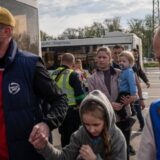 Evakuisani iz čeličane Azovstal: Bilo je strašno u bunkerima, samo želim da živim 2