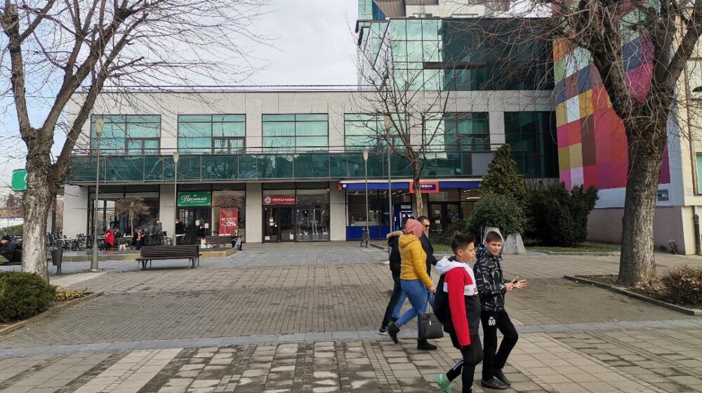 Učenik osmog razreda šabačke škole dojavio da je postavljena bomba: Preti mu disciplinski postupak i druge zakonske mere 1