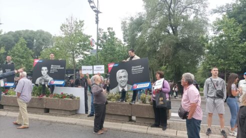 Kako je izgledao skup podrške Vučiću ispred Skupštine i Predsedništva? 7