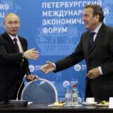Berlin odbio predlog Kremlja: Posrednik ne može biti Šreder, Putinov prijatelj 6