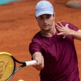 Kecmanović namučio ljubimca domaće publike ali pripreme za Rolan Garos mora da nastavi na drugom mestu 3