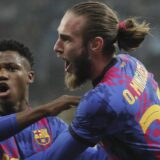 Barselona ne računa na Oskara Mingezu 10