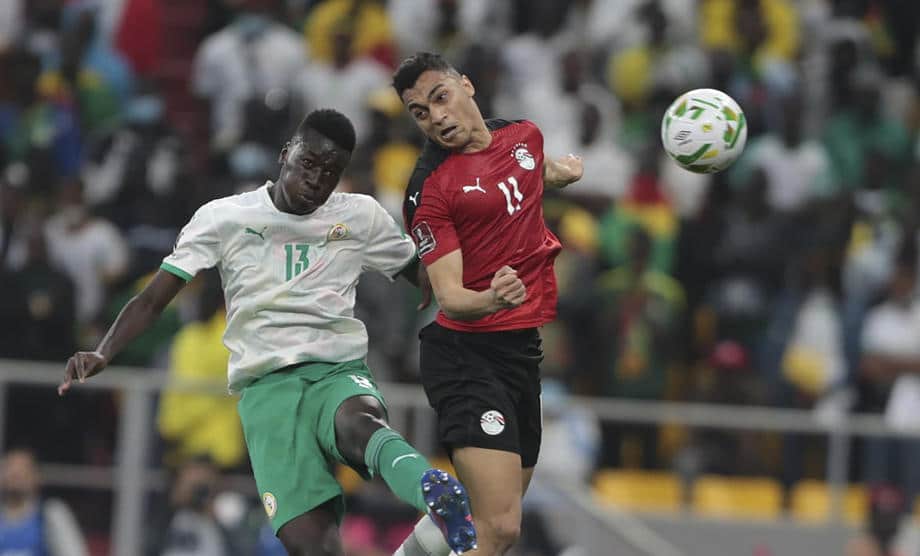 Senegal kažnjen zbog lasera i rasizma 1