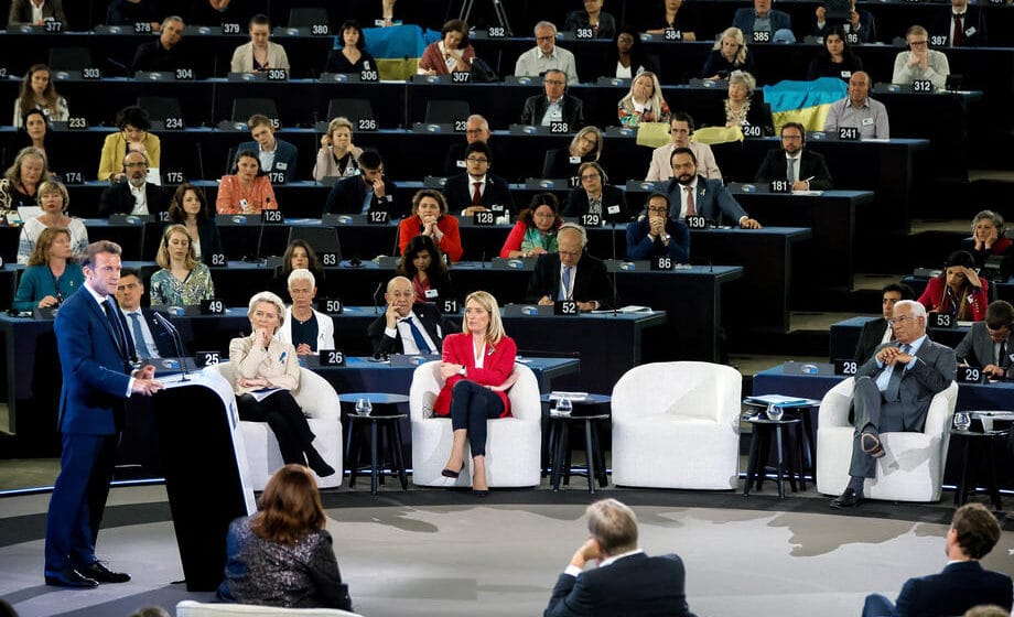 EP upozorava na "bezbednosne implikacije" ako se ne ispuni obećanje prema Albaniji i Severnoj Makedoniji 1