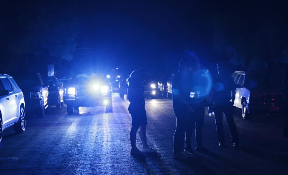 Poručnik iz Teksasa o jučerašnjem masakru: Ubica prvo upucao svoju baku, zatim se odvezao do škole 1