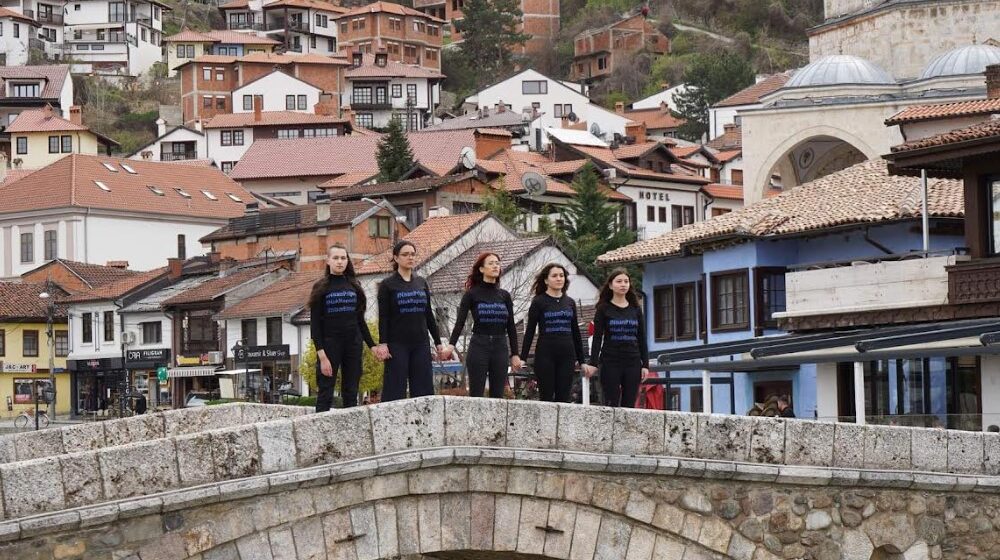 Predstava zaječarskog Dečijeg centra „#NisamPrijavila“ u Severnoj Mitrovici, Prizrenu i Tirani 1