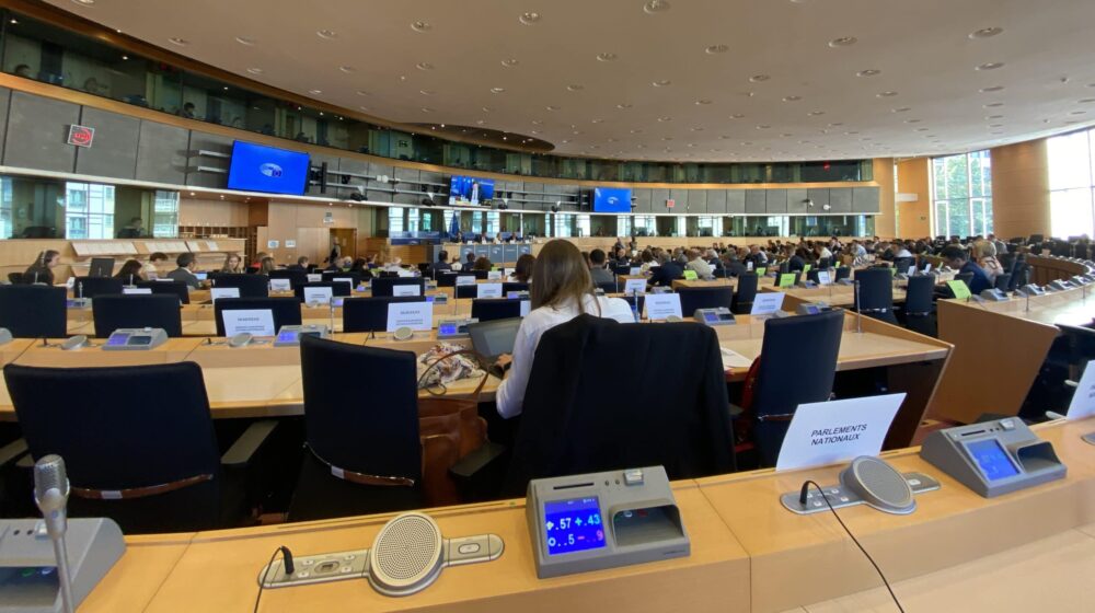 Traži se "hitno" uvođenje sankcija Rusiji: Spoljnopolitički odbor EP usvojio Bilčikov izveštaj o Srbiji 1