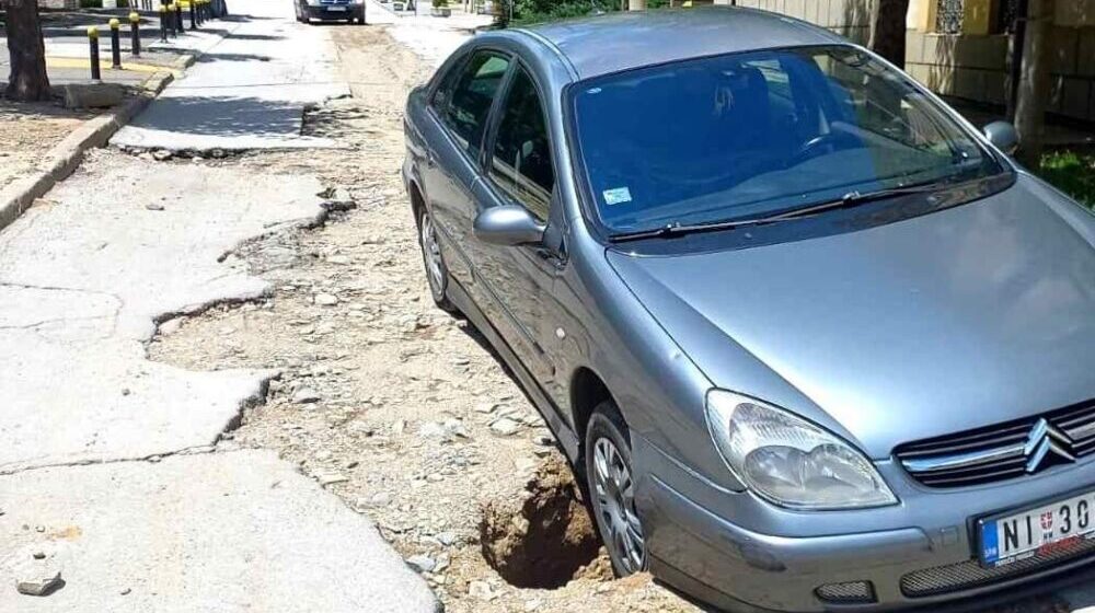 "Dakar reli" na vranjskim ulicama: Rupe, pesak i prašina 1