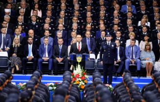 Proslava Dana policije Vulin na obeležavanju Dana MUP-a i Dana policije: Država će vas opremiti i naoružati, ali čast da vam da ne može (FOTO) 20