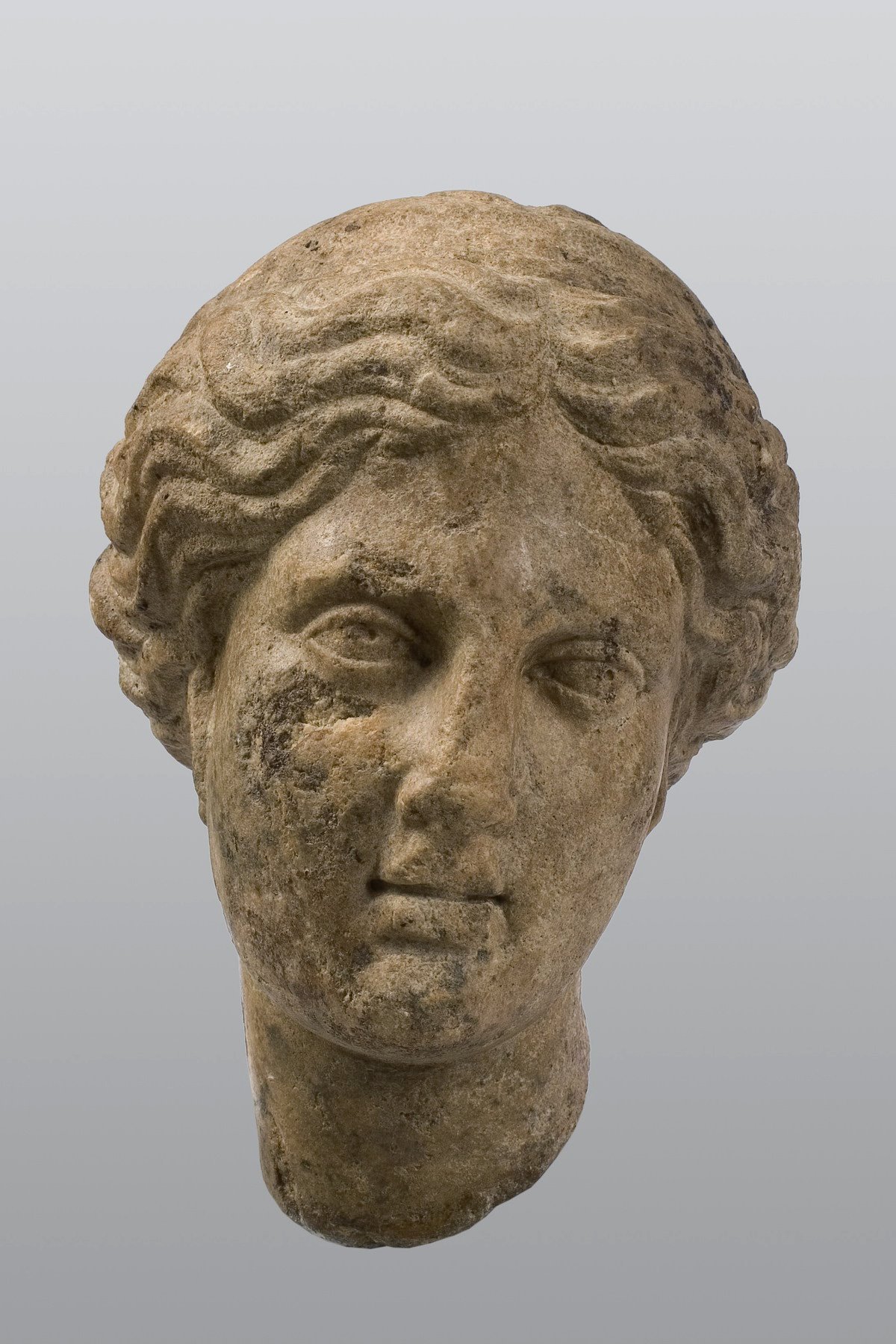 statua žene