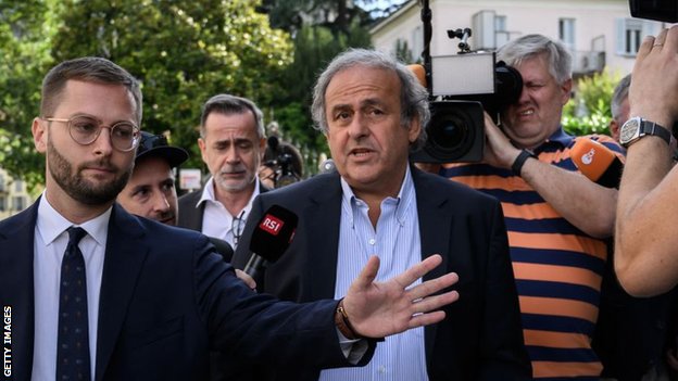 Fudbal i korupcija: Sep Blater i Mišel Platini pred sudom odgovaraju za finansijske mahinacije 4 Michel Platini arrives at court in Switzerland