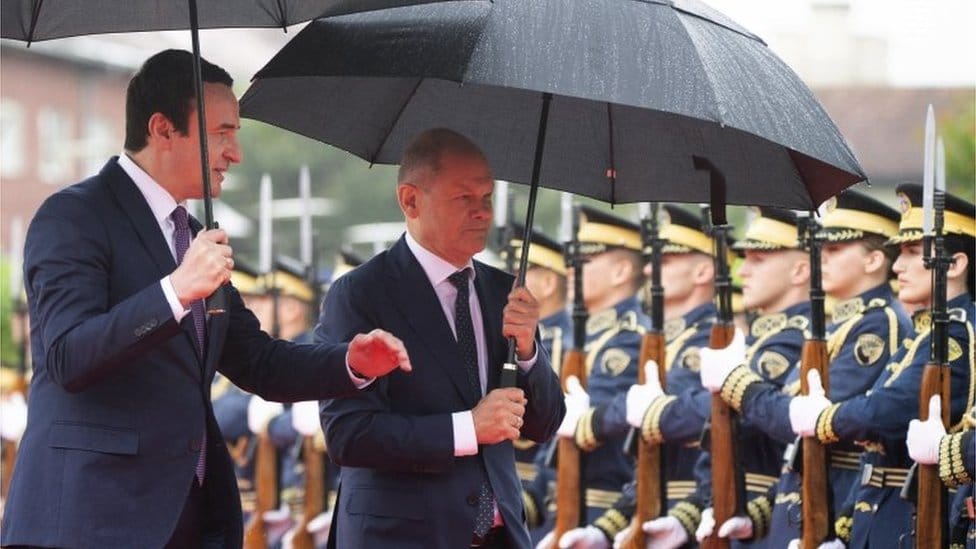 Olaf Šolc u Beogradu: Priznanje Kosova nemački uslov za ulazak Srbije u EU, predsednik Vučić tvrdi da to „čuje prvi put" 5 Priština, 10. jun 2022.