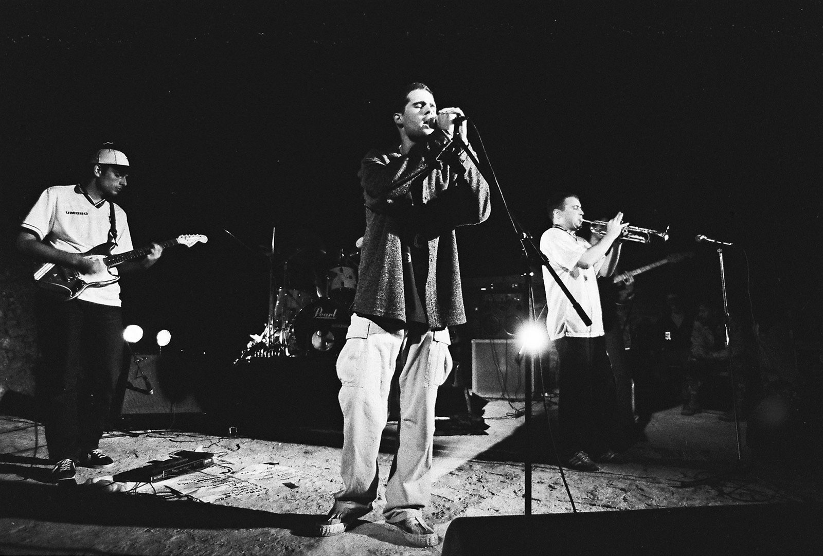 Muzika: Brzi bendovi Srbije - autentični izraz i žanrovski mozaik domaće rok scene devedesetih 9 KKN