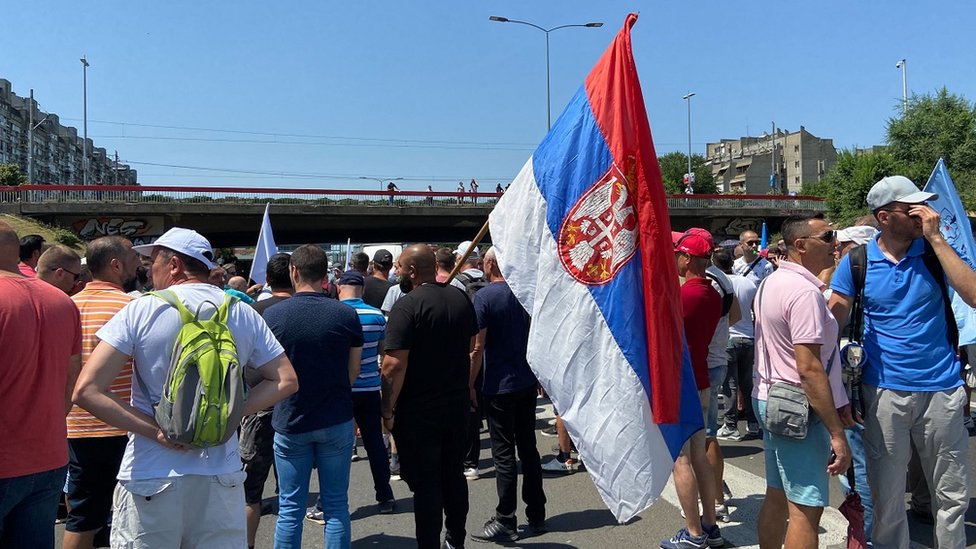 Srbija i privreda: Radnici Fijata i vlada blizu konačnog dogovora - „Više od 90 odsto ljudi zadovoljno" 5 Zastava