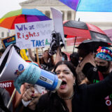 Demonstranti u Vašingtonu optimistični da će Vrhovni sud ukinuti pravo na abortus 9