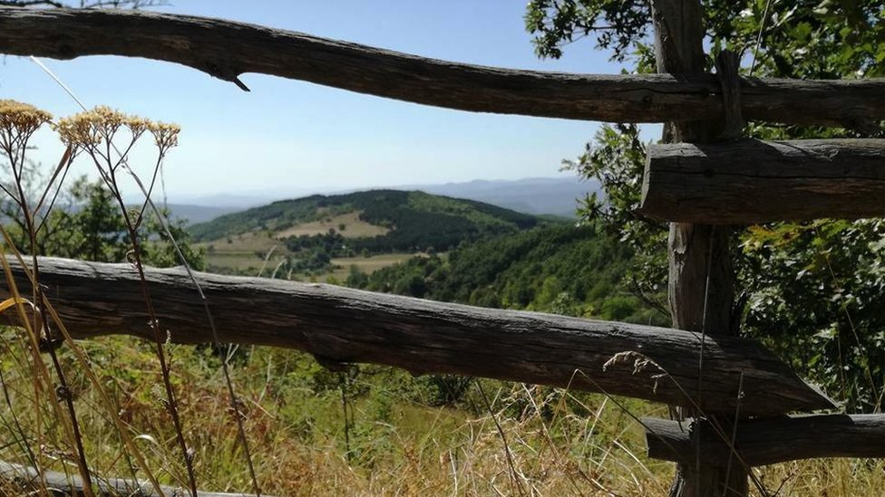 Srbija i turizam: Šta su vaučeri za letovanje i ko ima prava na njih 1 srpsko selo