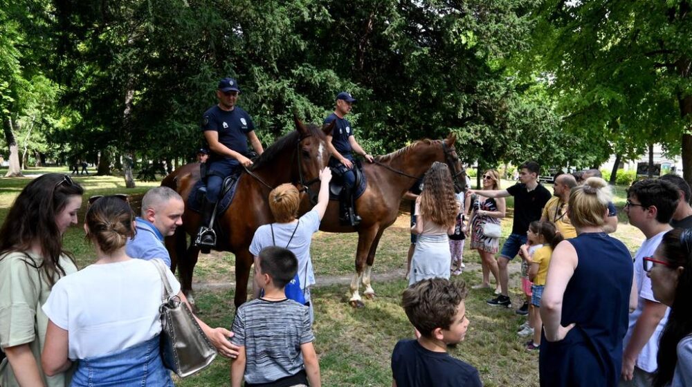 Policijski defile kroz Knez Mihailovu i taktičko-tehnički zbor na Kalemegdanu (FOTO) 1