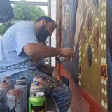 "Posle osmeha devojčice u invalidskim kolicima shvatiš da se za to živi": Stefan Stojanović Sleš o tome kako je biti umetnik u Vranju 4