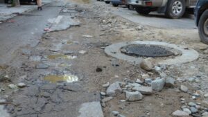 "Dakar reli" na vranjskim ulicama: Rupe, pesak i prašina 2