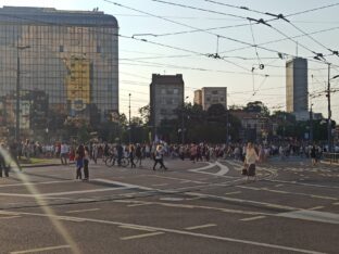 Proslava gradske slave Vaznesenje gospodnje: Spasovdanska litija u centralnim gradskim ulicama (FOTO) 2