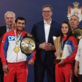 Vučić najavio izgradnju bokserskog centra u Beogradu 14