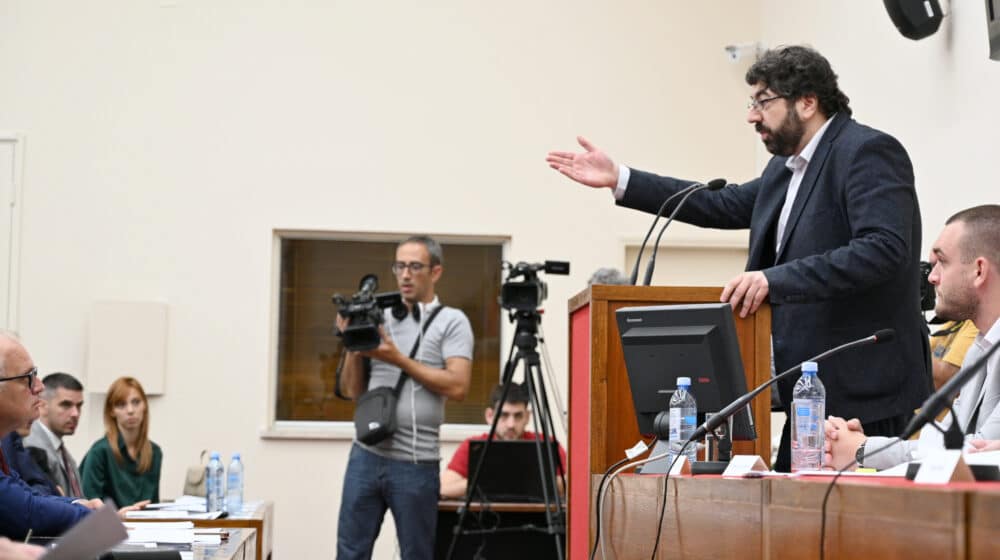 "Memorišite Studio B, biće vrlo zanimljivo narednih meseci": Janko Baljak o nastupu opozicije na sednici gradske skupštine 1