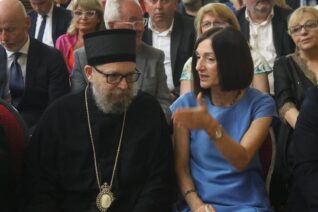 Predsednik Srbije dodelio Vidovdanska odlikovanja, svečanosti prisustvovala i prva dama Tamara Vučić 4