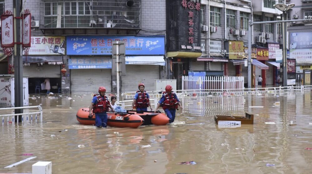 Obilne kiše na jugu Kine, evakuisano više od 220.000 ljudi 1