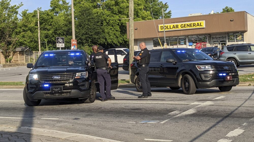 Mrtvi i ranjeni u oružanom napadu u Tenesiju 1