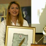 „Zlatno pero” Crvenog krsta kragujevačkoj novinarki Aleksandri Petrović, glasu onih koje niko ne čuje i primećuje 4