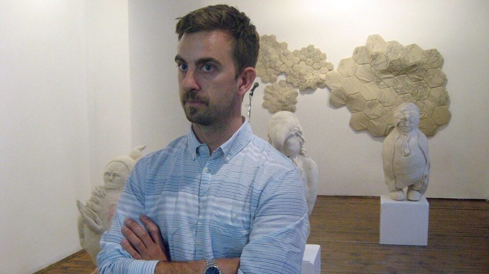 Skulpture od vune Arpada Pulaia u užičkoj galeriji 1