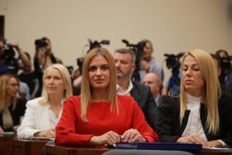 KONSTITUTIVNA SEDNICA SKUPSTINE GRADA BEOGRADA Nikodijević ponovo predsednik Skupštine grada Beograda: "Za" glasalo 57 odbornika, nema nevažećih glasova 3