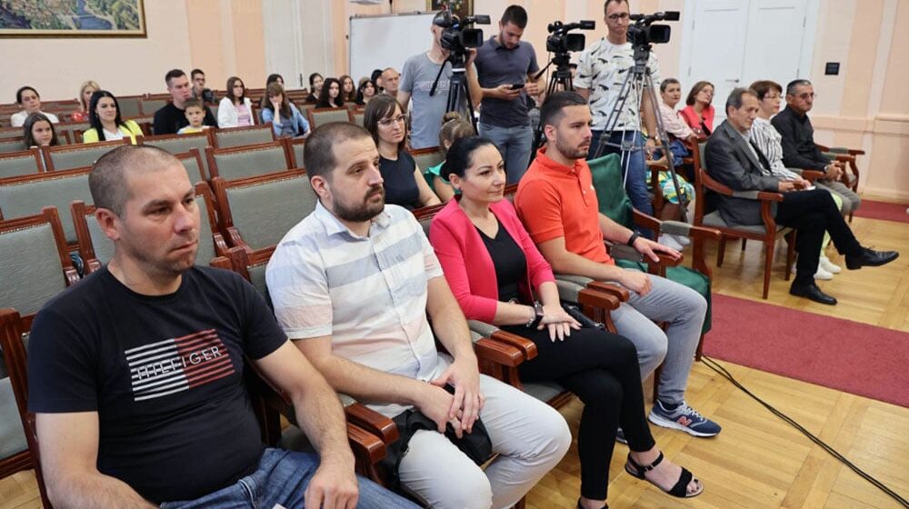 Priznanja humanim Užičanima, dobrovoljnim davaocima krvi 1