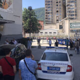 Sadržaj dojave o podmetnutoj bombi u užičkoj školi: Iskreno nam je žao što će nevini stradati, nema drugog načina, srušićemo srpsku vladu 1