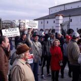 Postupci protiv učesnika ekoloških protesta u Vranju i dalje u toku: Policija pisala prijavu "pogrešnom" profesoru biologije 7