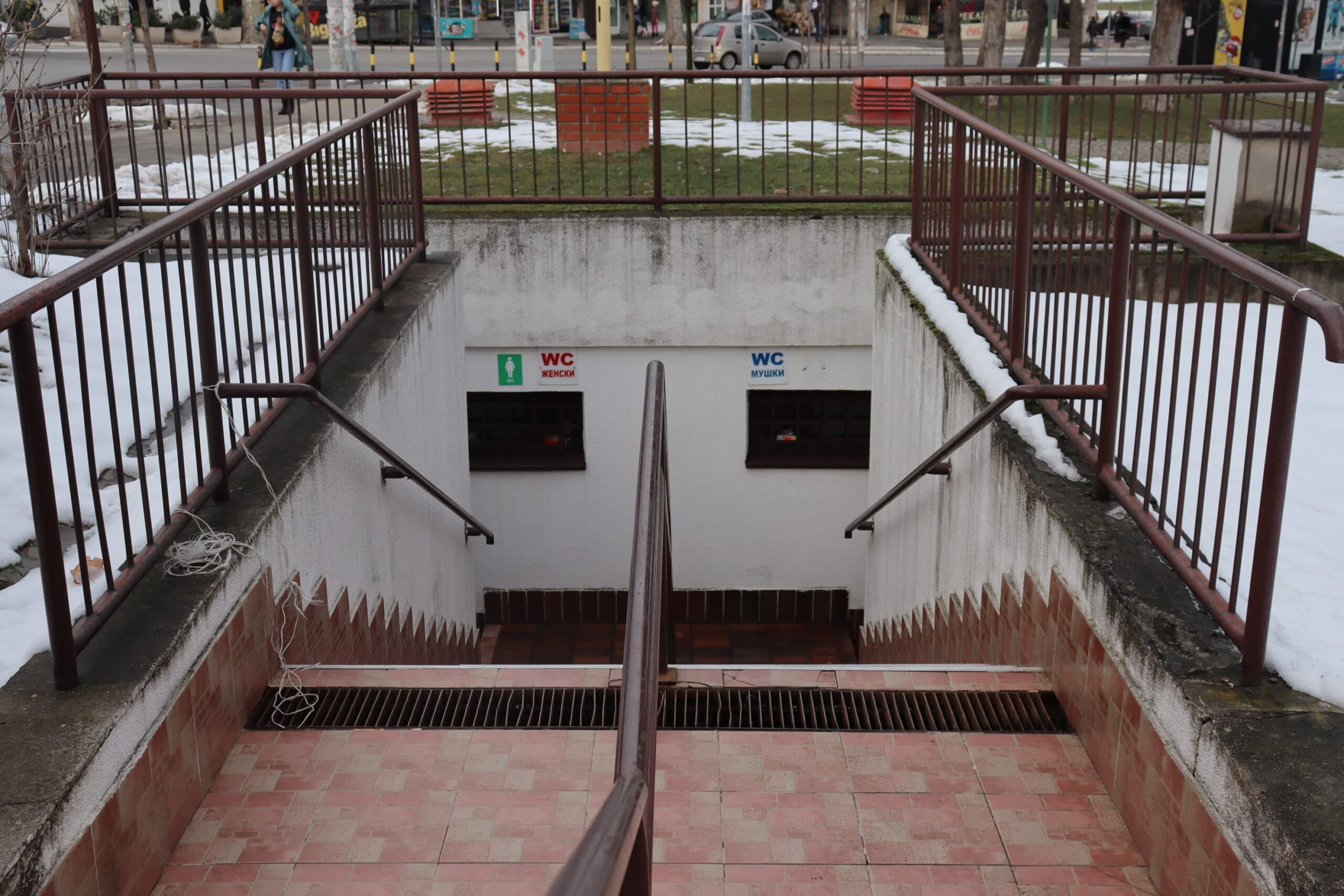 U kakvom su stanju javni toaleti u Beogradu: Koštaju nas šest miliona mesečno, a zapošljavaju više od 40 ljudi (FOTO, VIDEO) 6