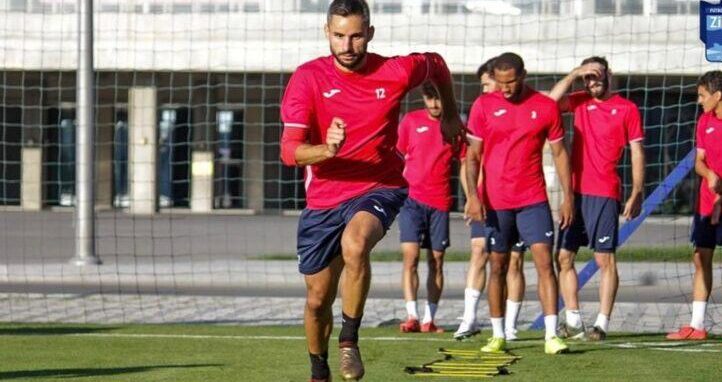 Fudbalski internacionalac sa juga Srbije poklonio sportsku opremu Bujanovačkom BSK-u 1