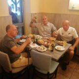 Slikali se u majicama Partizana u Makarskoj pa dobili batine, jedan u kritičnom stanju 11