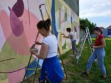 Subotičke umetnice naslikale mural koji prečišćava vazduh 8