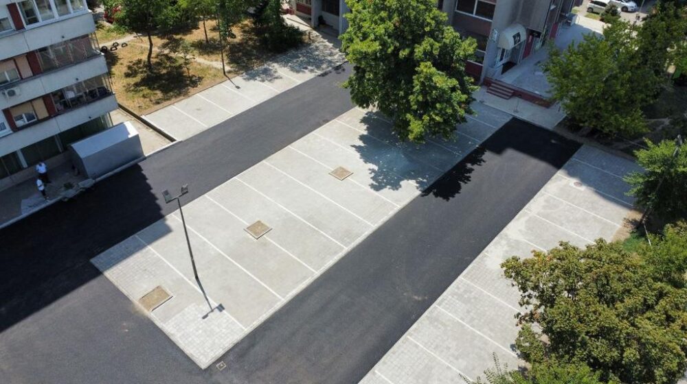 Novi Sad: Obnovljeno parkiralište na bulevaru Jaše Tomića dostupno od danas 1